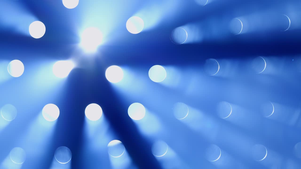 빛의 과 연기가 순서대로 나타납니다.