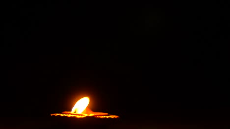 diwali diya (lámpara de aceite) también conocida como diva