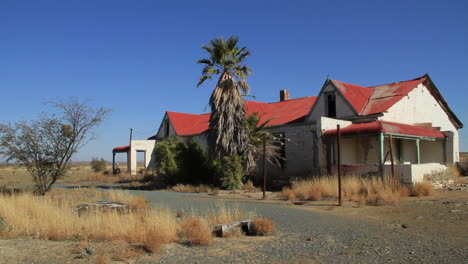 deserted house in the desert