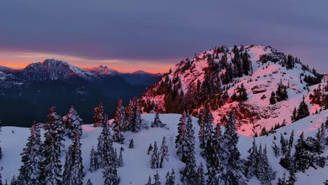 Snow-covered-Mountain-Peaks-with-Trees