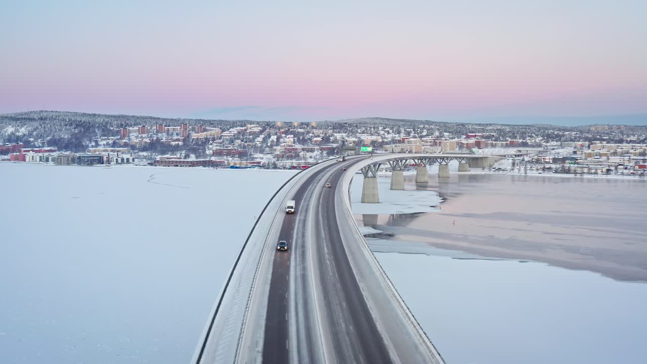 순스발 다리 12월 초 아침 4k