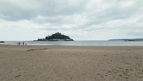 St Michael&#039;s Mount, Marazion Beach, Cornwall , UK