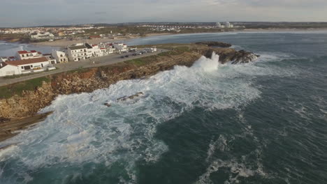 Schöne-Insel-Baleal-In-Peniche,-Portugal