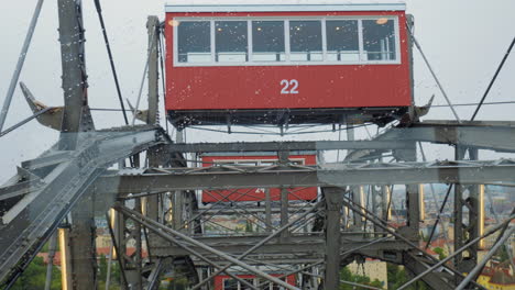 ferris wheel moving up