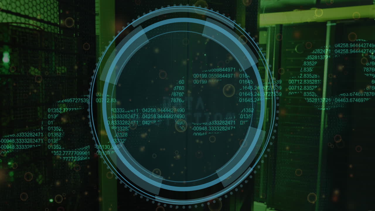 animación del texto de protección de datos sobre el escáner redondo y el icono de la cadena de seguridad contra la sala del servidor