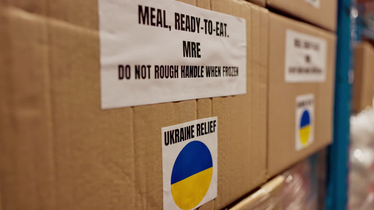 Ukraine relief meal boxes