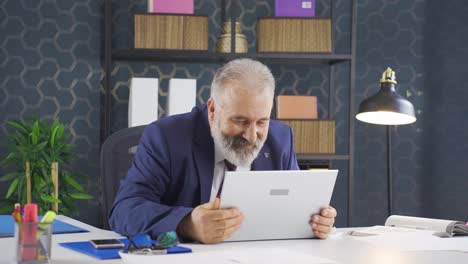 Happy-and-cheerful-businessman-experiencing-joy.