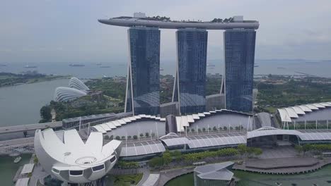 antena: horizonte de singapur y rascacielos