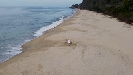 Clip-De-Drone-Aéreo-Ascendente-De-Playa-Malpaso-En-Nayarit,-México