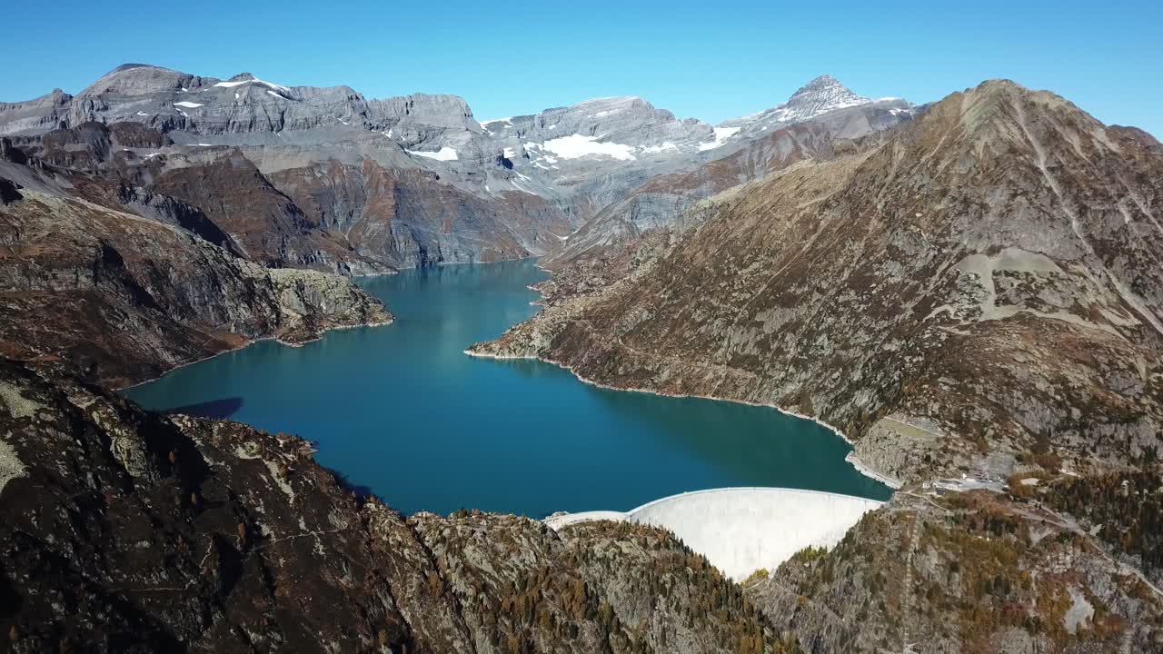 Drone footage of Barrage d'Émosson in Switzerland.