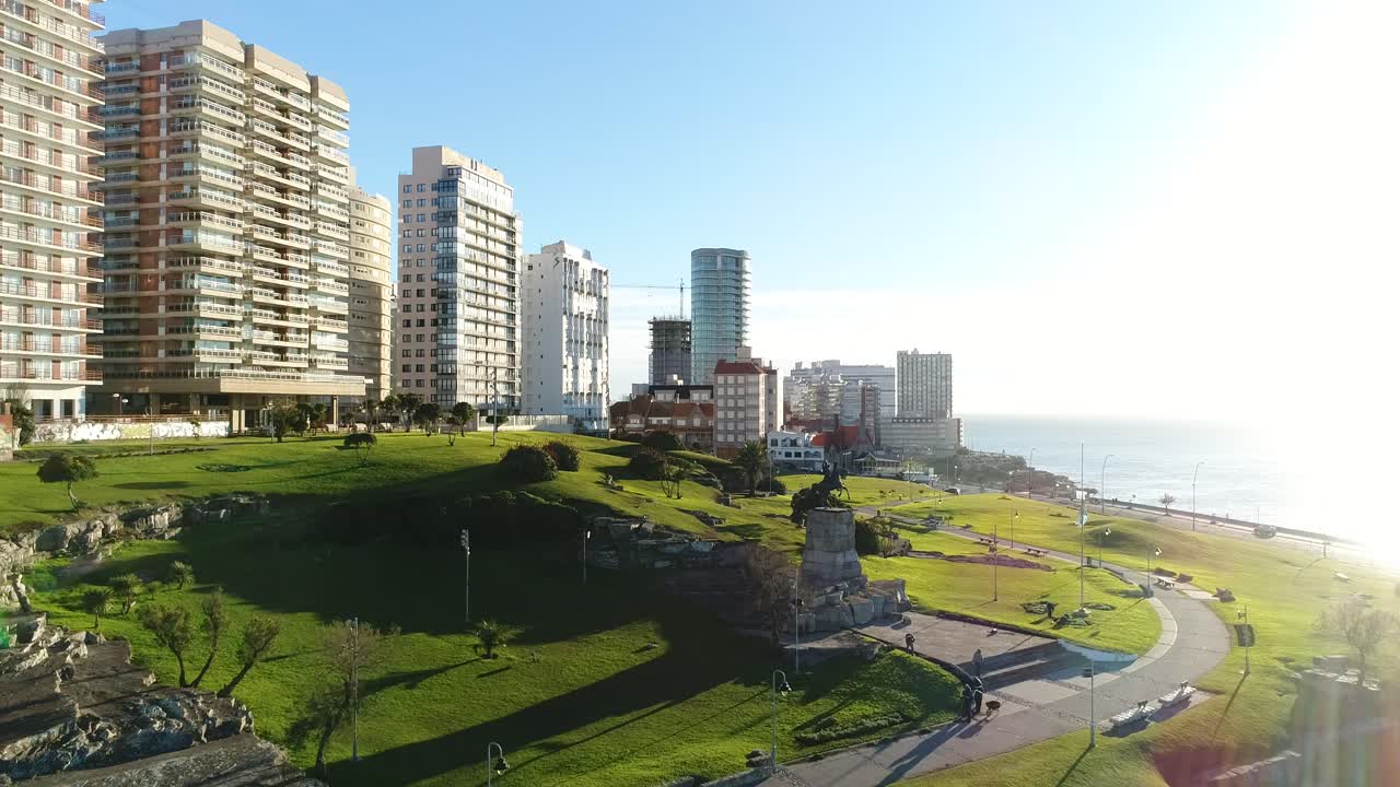 el parque san martin en la ciudad de mar del plata