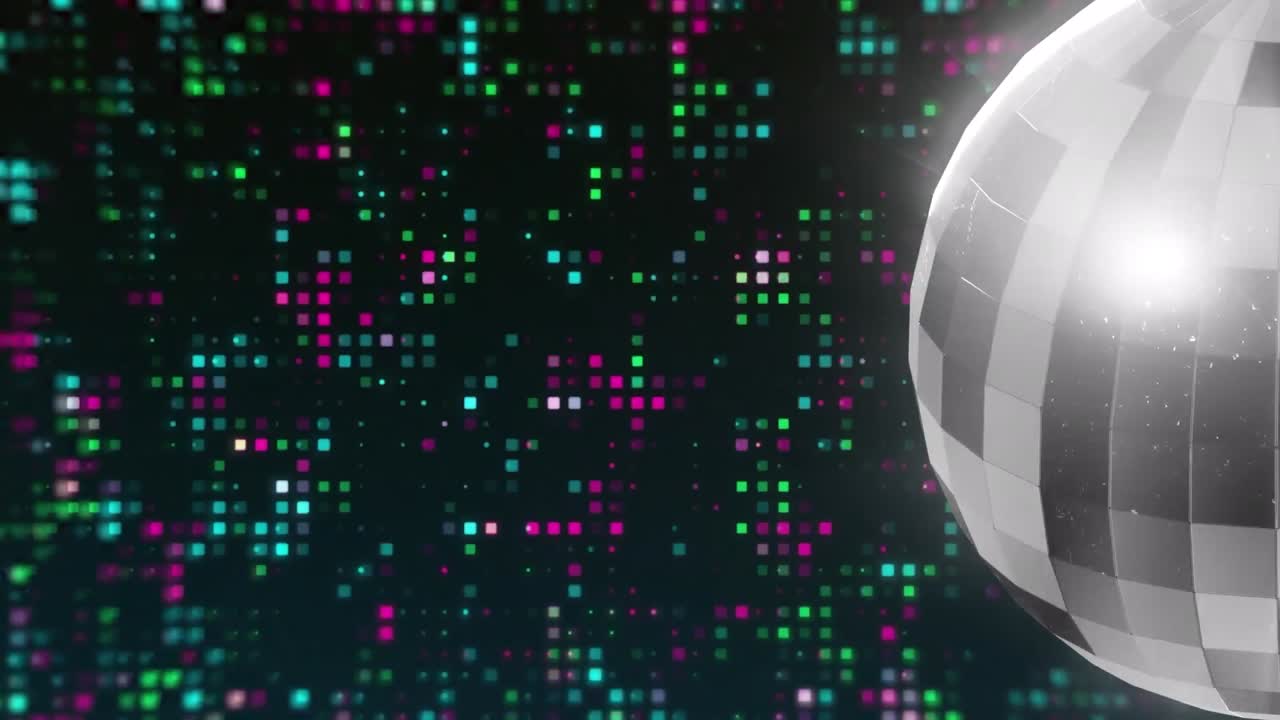 animación del procesamiento de datos sobre la bola de espejo de disco