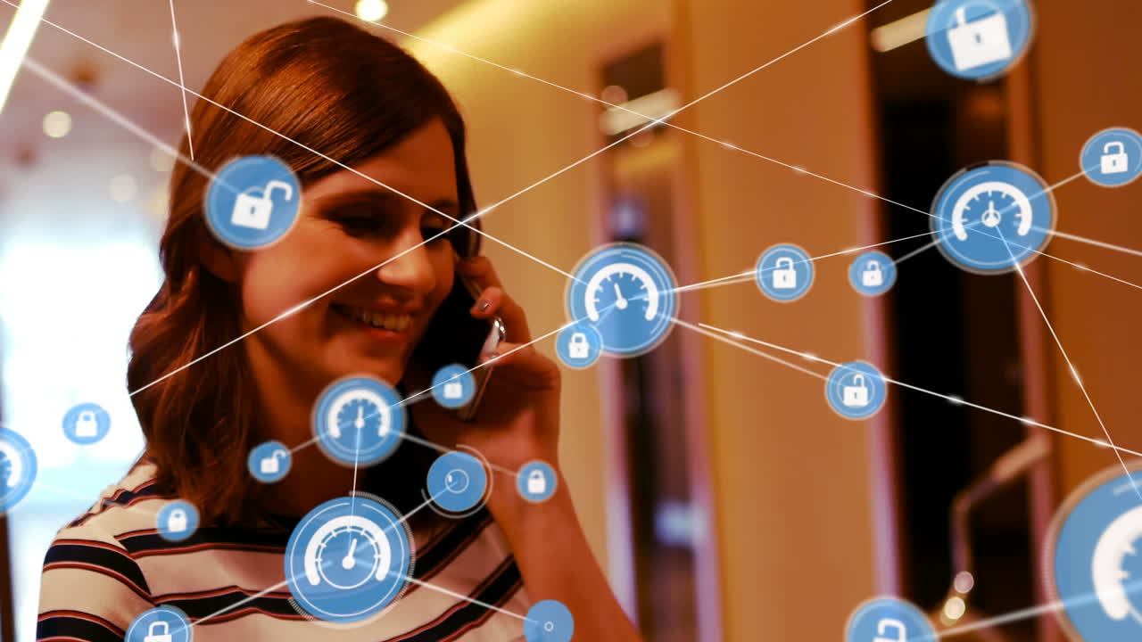 animación de la red de conexiones con iconos sobre mujer caucásica hablando en teléfono inteligente