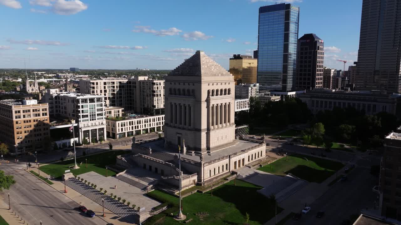 Indiana War Memorial and Museum. Cinematic Establishing Drone Shot