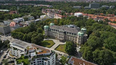 Bundesfinanzgericht,-Zuständig-Für-Steuern-Und-Zoll,-München