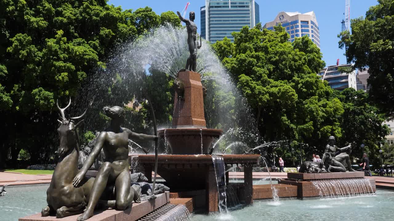 Stunning Fountain and Statues in Hyde Park, Sydney