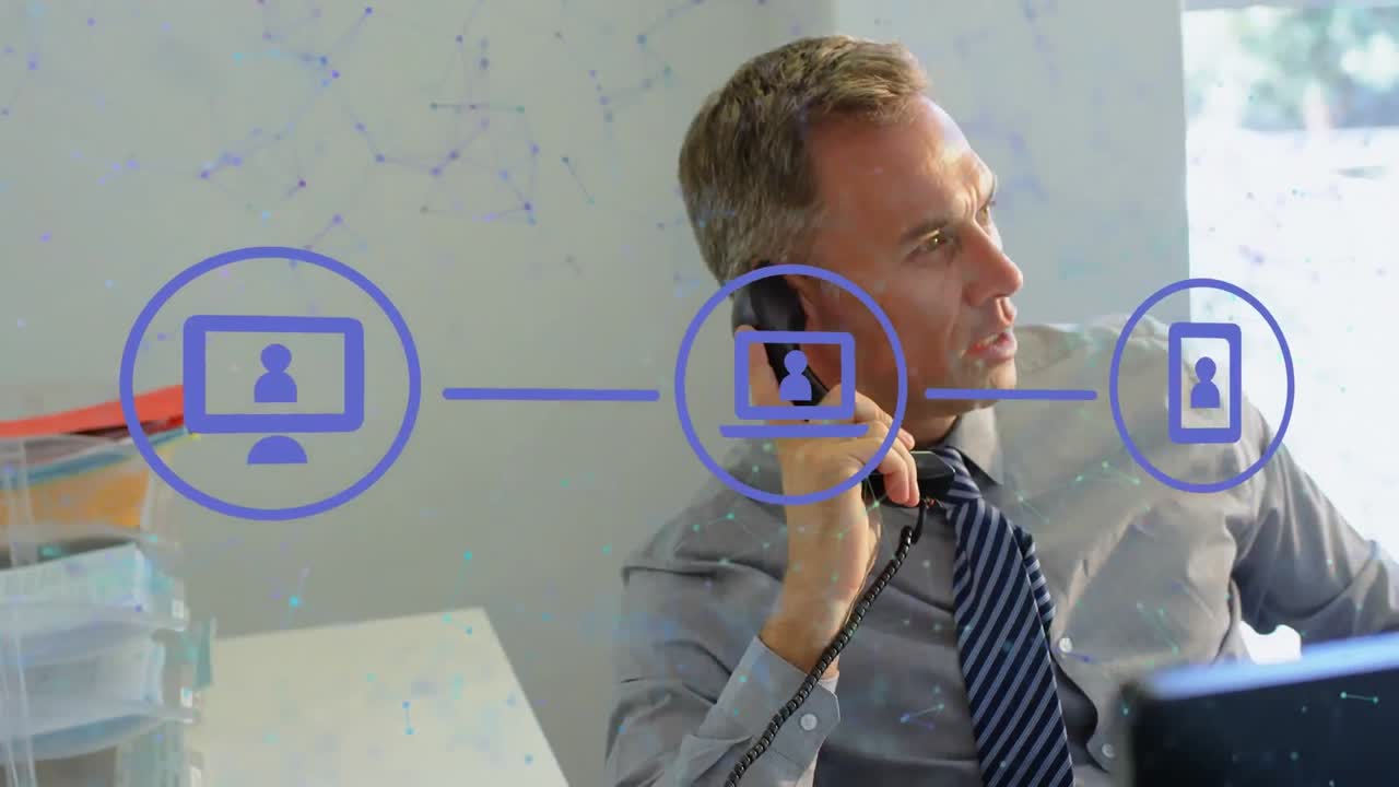 animación de la red de conexiones e íconos sobre el empresario caucásico en el cargo.