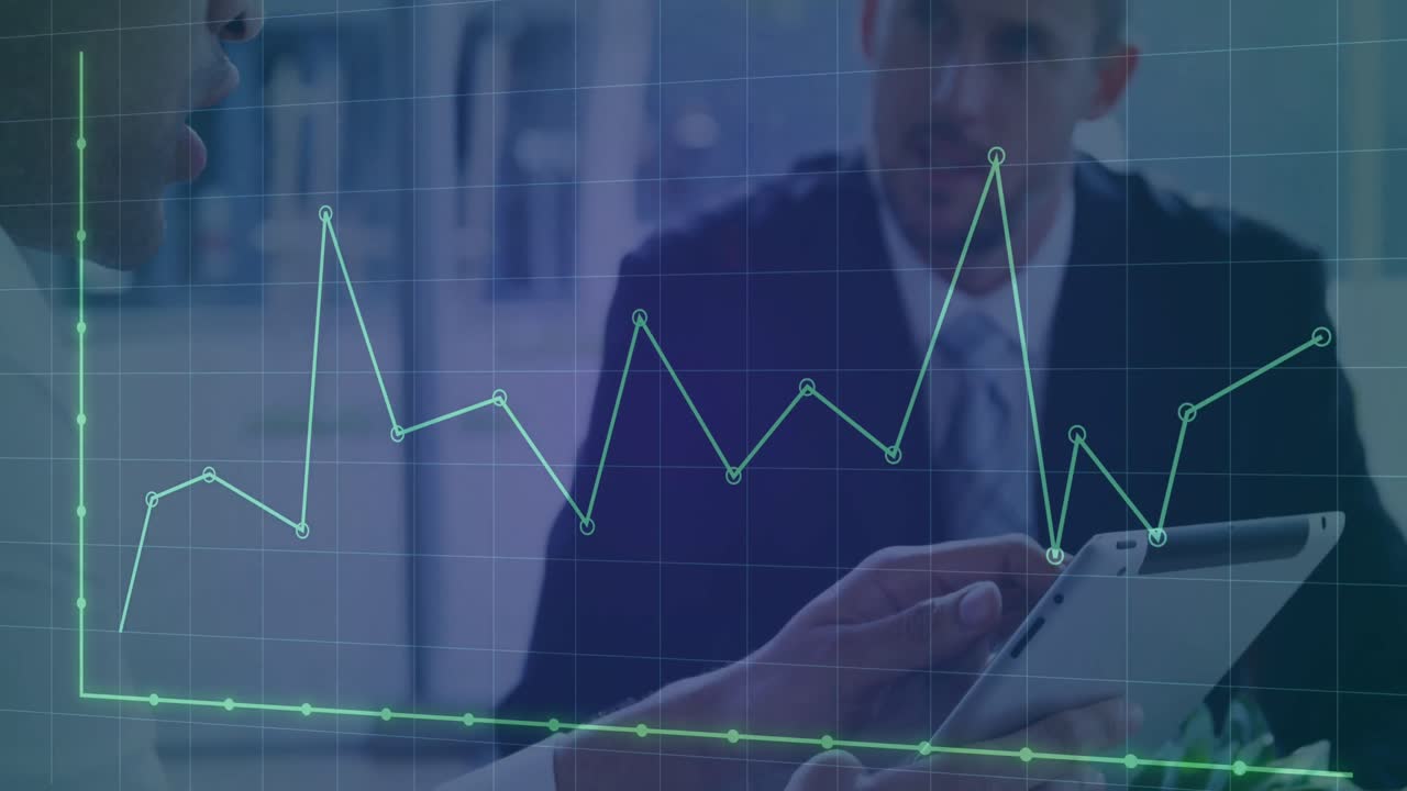 animación de puntos que forman gráfico sobre patrón de cuadrícula contra diversos compañeros de trabajo discutiendo informes