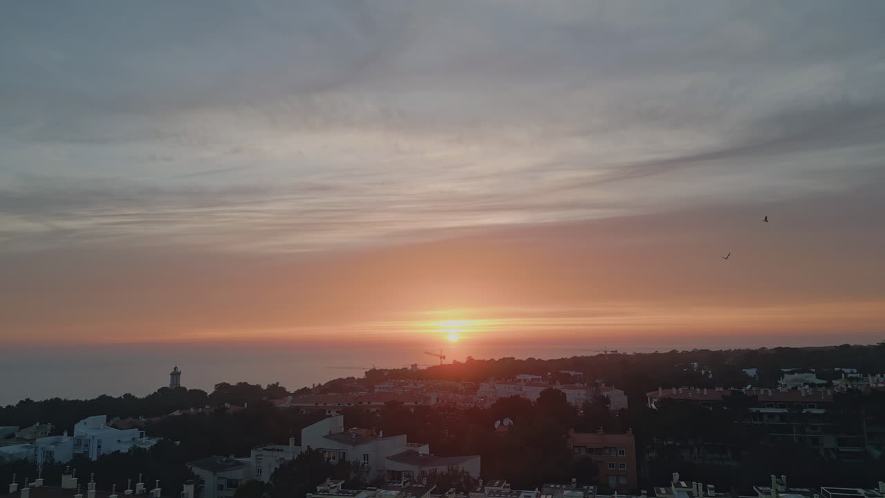 Sunset cliffs marine horizont. Sea surf reflecting sun washing coastal complex