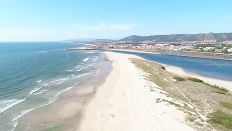 playa en esposende, portugal vista aérea