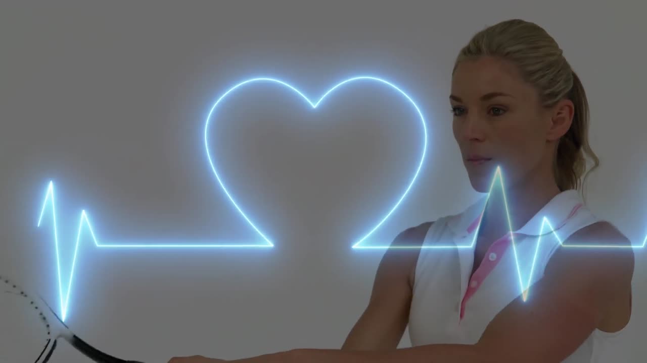 animación del ritmo cardíaco iluminado, jugadora de bádminton caucásica balanceando la raqueta