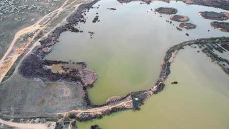 vista aérea de patrones abstractos en la costa portuguesa