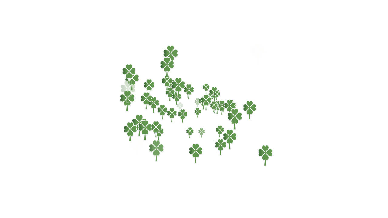 Molteplici foglie di trifoglio fluttuanti e scie di luce verde su sfondo bianco