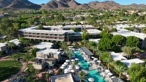 High-End-Resort-Im-Südwesten-Der-USA