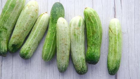 Close-up-of-slice-of-cucumber-in-a-bowl-on-table