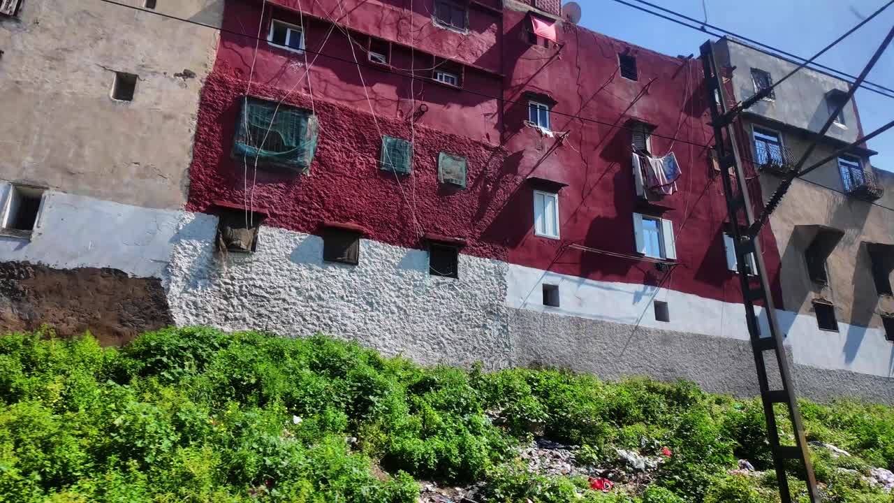 pasando por marruecos condiciones de vida locales, viajes en tren marrakech