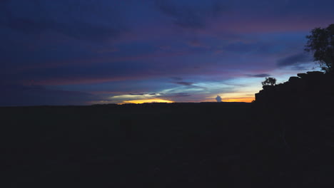 Lapso-De-Tiempo-Interior-Kimberlies-Puesta-De-Sol-Salvaje-Naturaleza-El-Oeste-De-Australia-Roca-Roja-De-Taylor-Brant-Películas