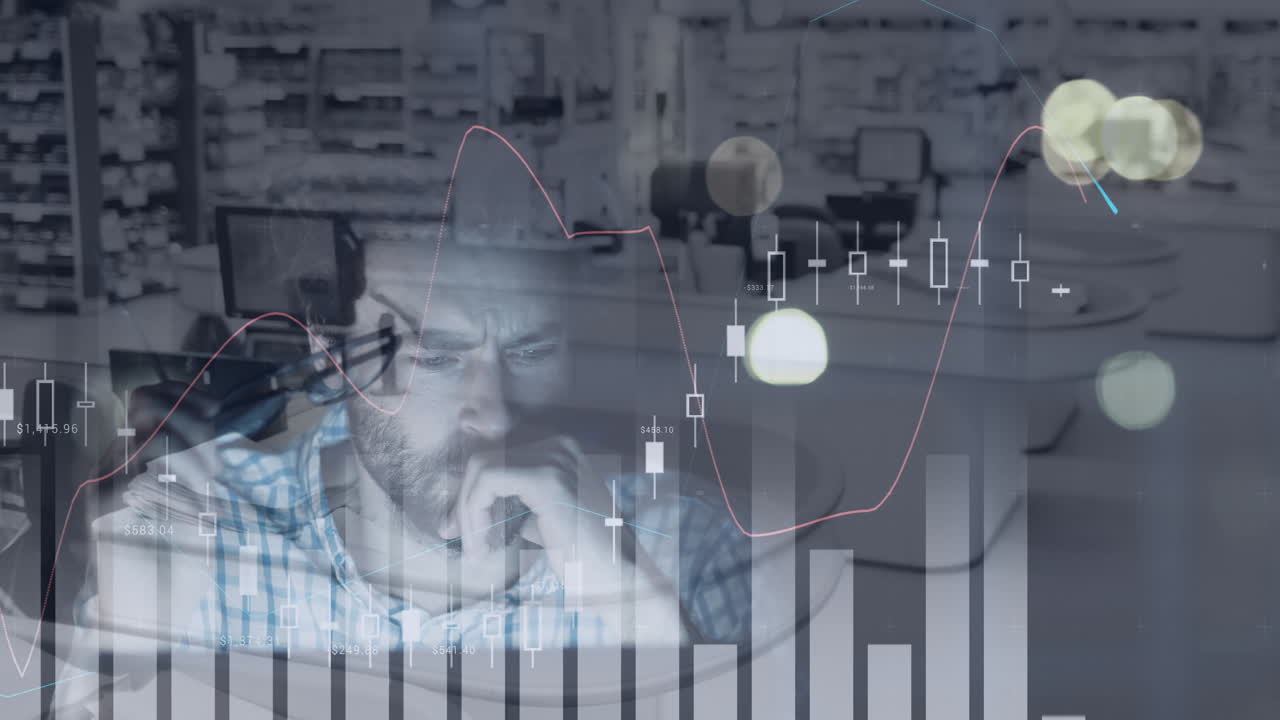 컴퓨터를 사용하는 피곤한 사업가의 애니메이션, 상점에 대한 금융 데이터 처리