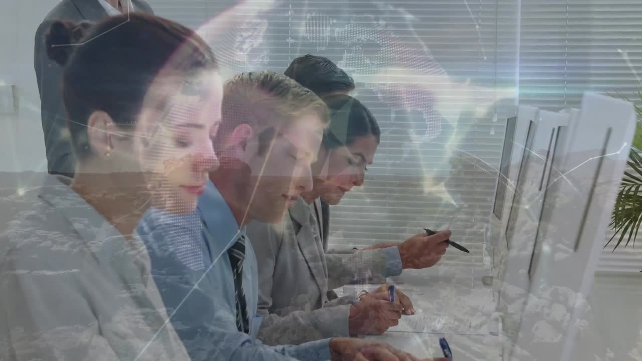 컴퓨터를 사용하는 사업가들의 전 세계 애니메이션