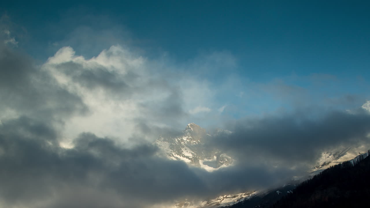 쿠르마예르 4k 04