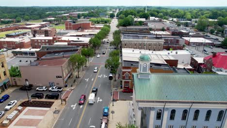 lexington-nc,-north-carolina-aerial-of-davidson-county-courthouse