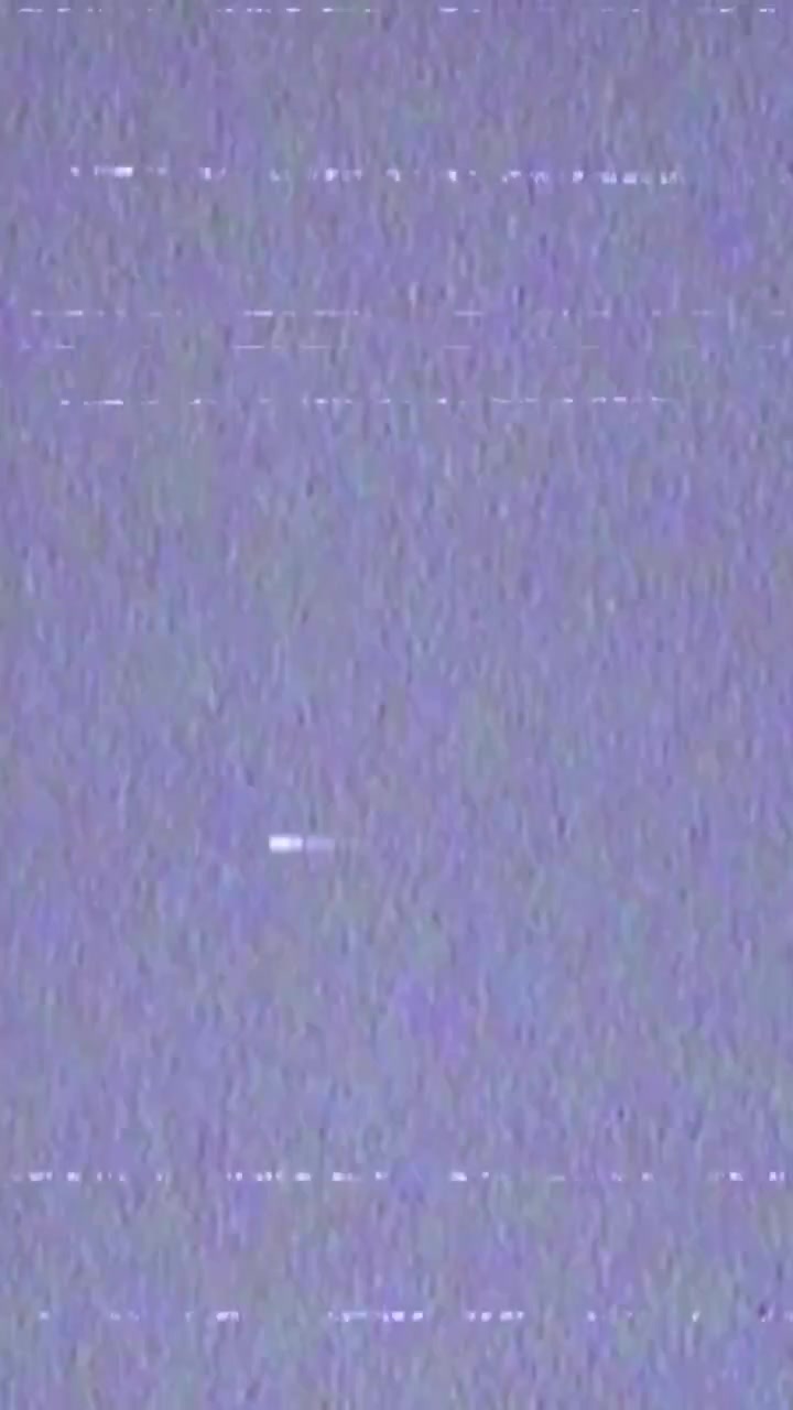Analog video glitch-effekt med statisk støj