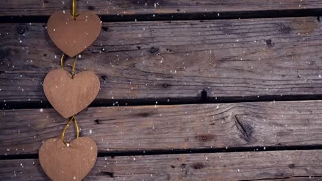 Nieve-Que-Cae-Con-Decoración-De-Corazones-Navideños.