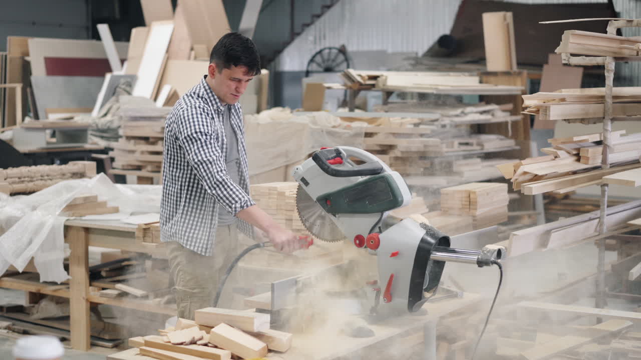 proceso de carpintería en un taller