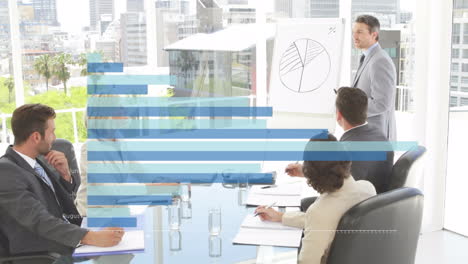 animación de gráficos financieros y datos sobre diversos empresarios durante la reunión en la oficina