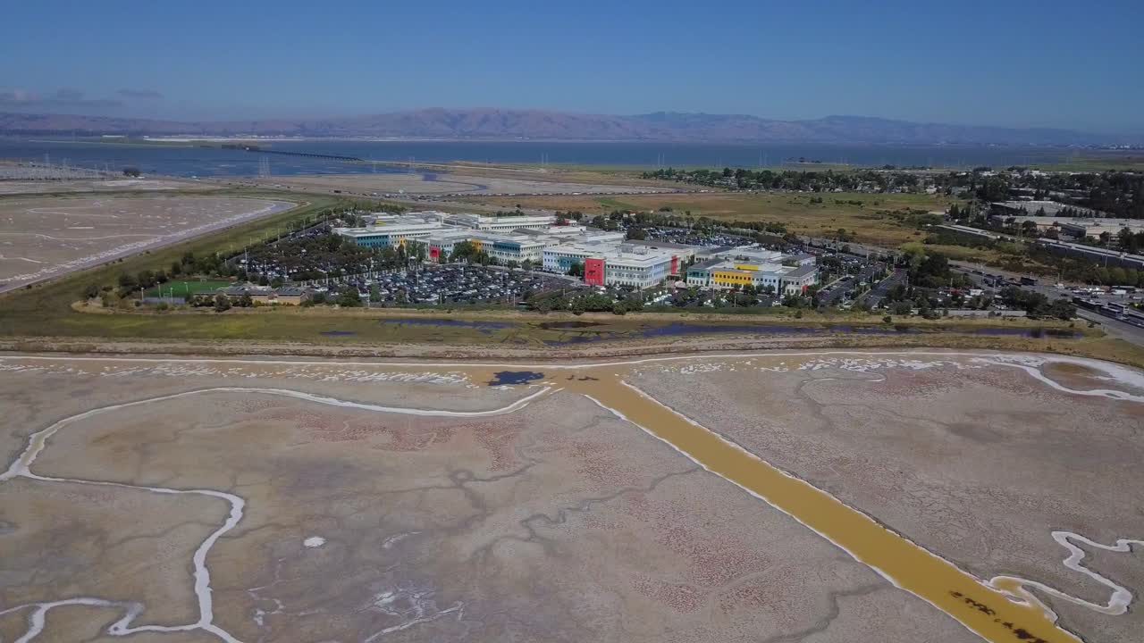 2019년 8월 미국 캘리포니아주 샌프란시스코 베이 지역 멘로 파크에 있는 페이스북 본사의 항공