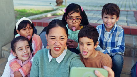 selfie, teacher and students outdoor