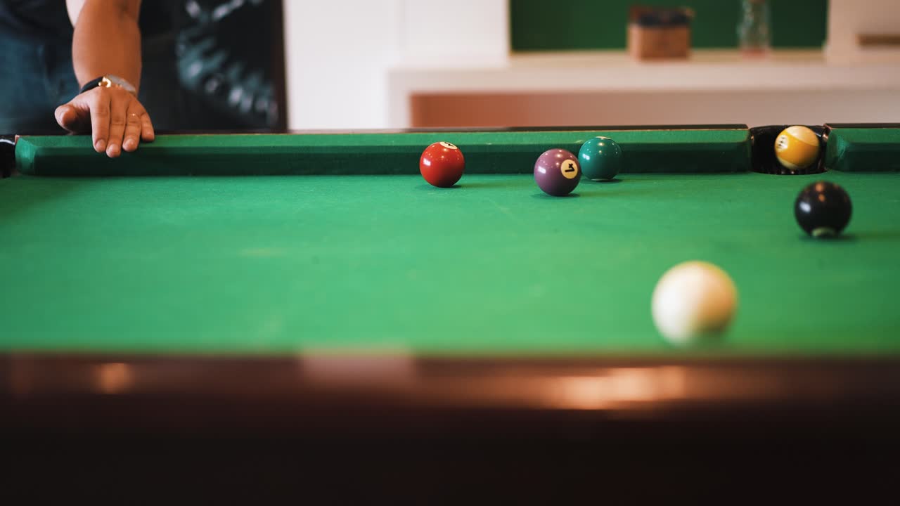 Balle D’Entraînement Billard Avec Marqueur De Tir – Points Rouges – Améliorez Votre Visée – 57,2 Mm US / 52,5 Mm UK
