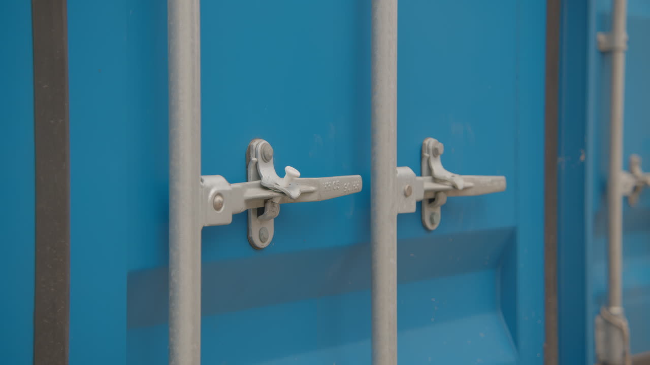 fijación de un contenedor de transporte