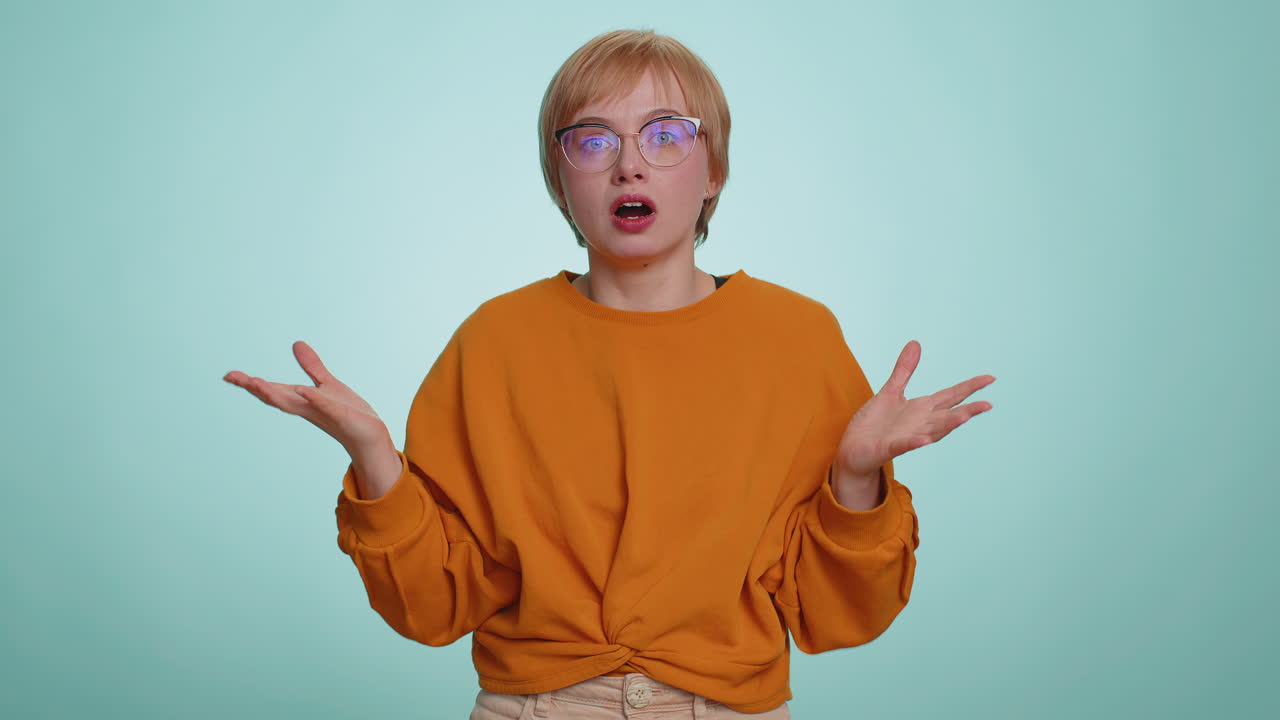 Excited amazed woman showing head explosion looking worried shocked surprised girl wow idea eureka