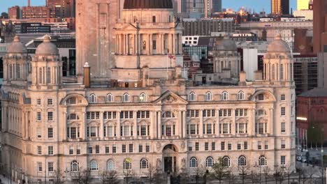 Imágenes-De-Drones-Al-Atardecer-Frente-Al-Mar-De-Liverpool