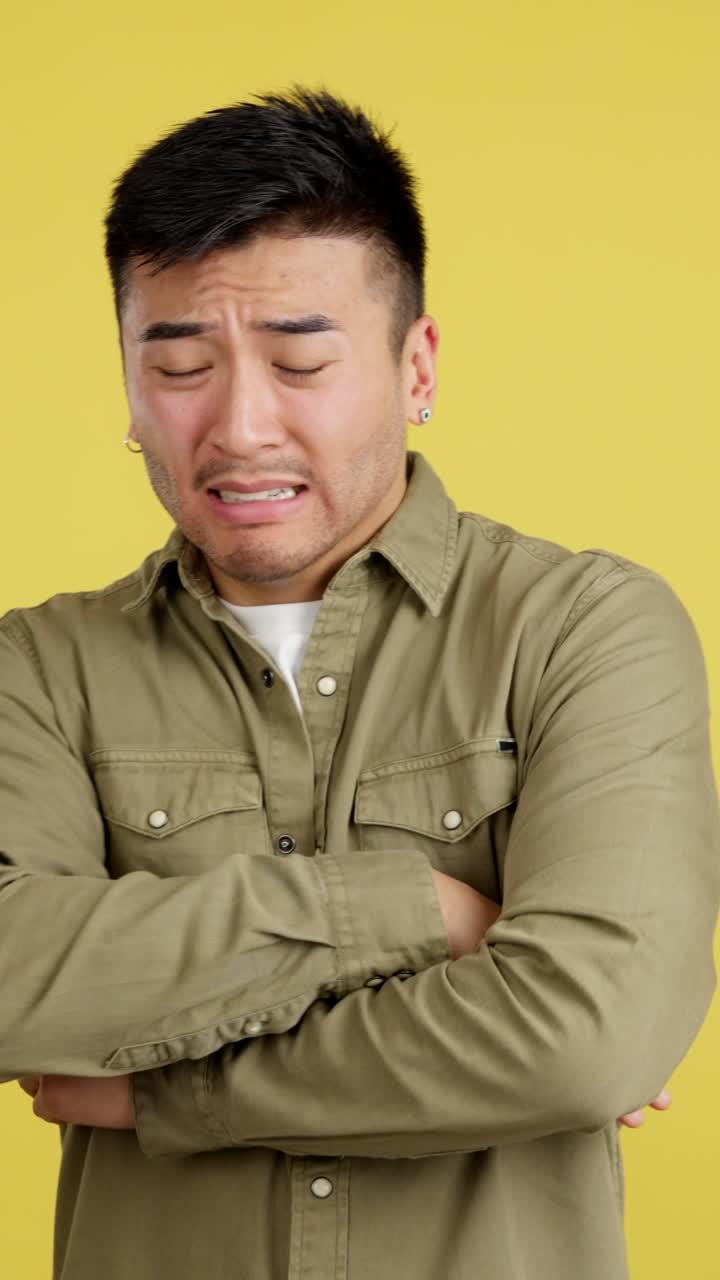 Man expressing negative emotions