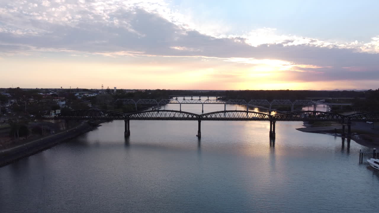 버넷 강 일몰, 번다버그 위의 4k 드론