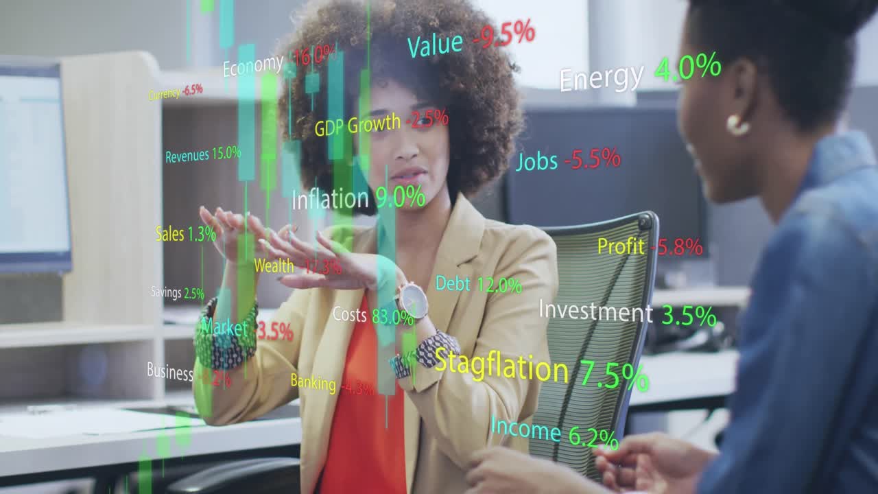 Animation der Datenverarbeitung über verschiedene Geschäftsleute im Büro