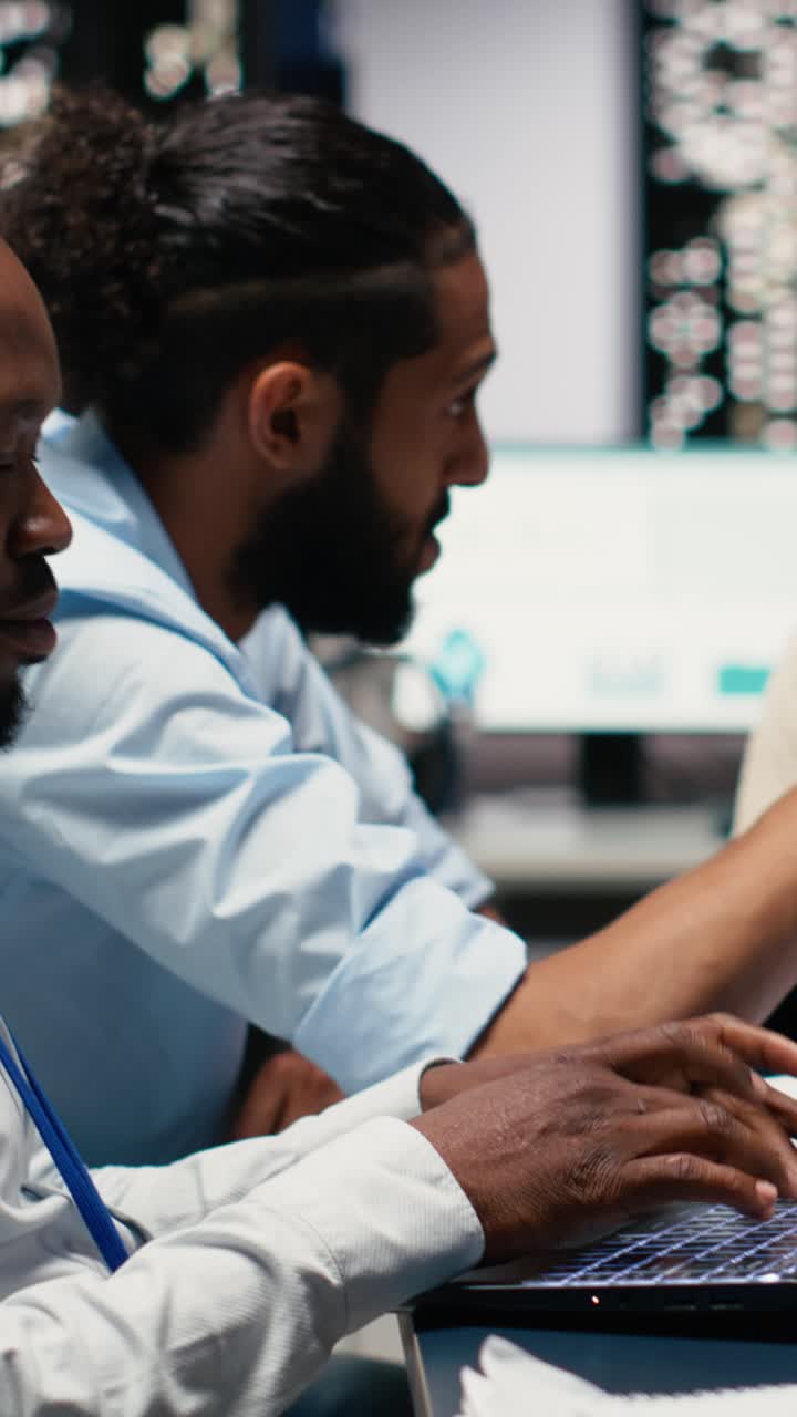 Vertical Video Manager gathering employees in office, evaluating staff performance