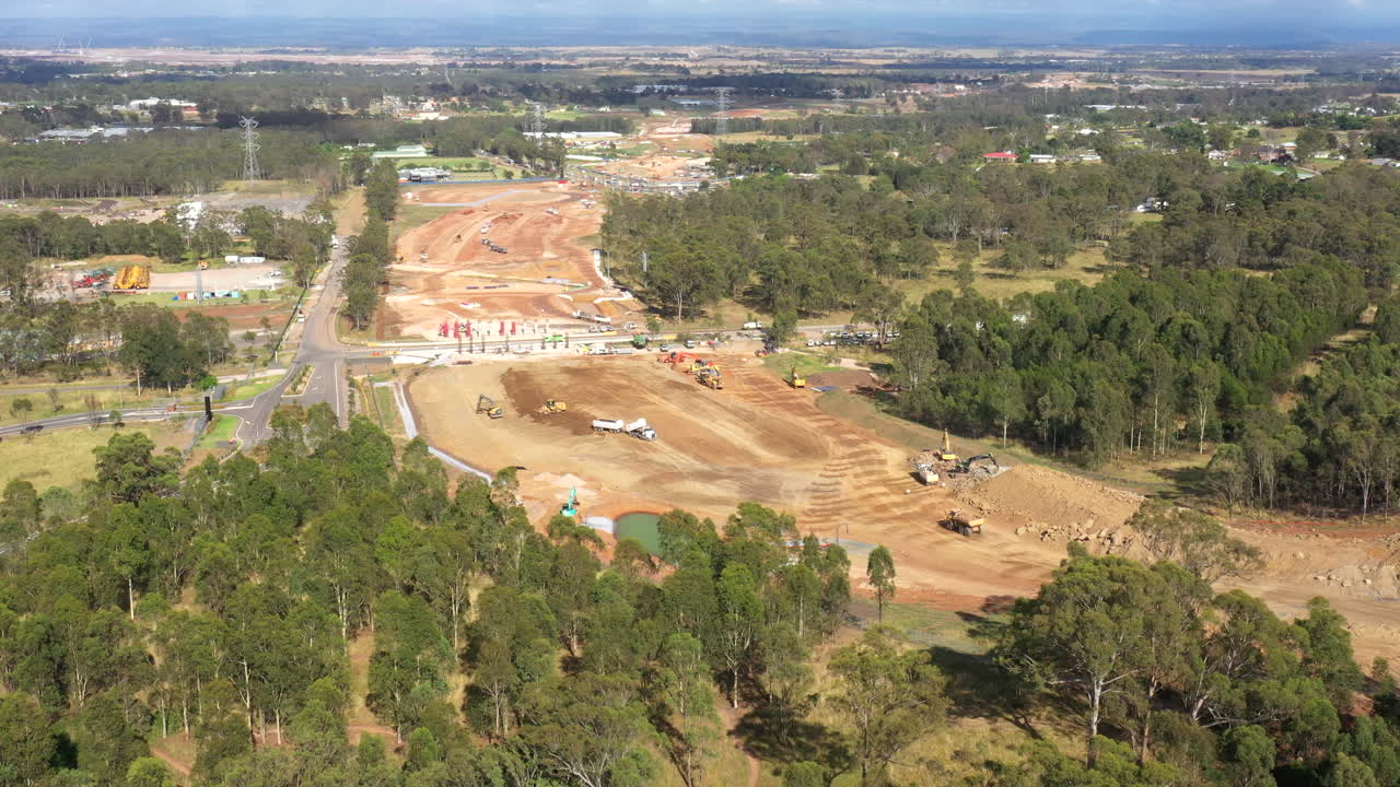 los trabajos de construcción de la nueva autopista m12 para el nuevo aeropuerto internacional de western sydney, australia